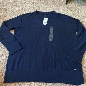 Tommy Hilfiger Women’s Navy V-Neck Sweater